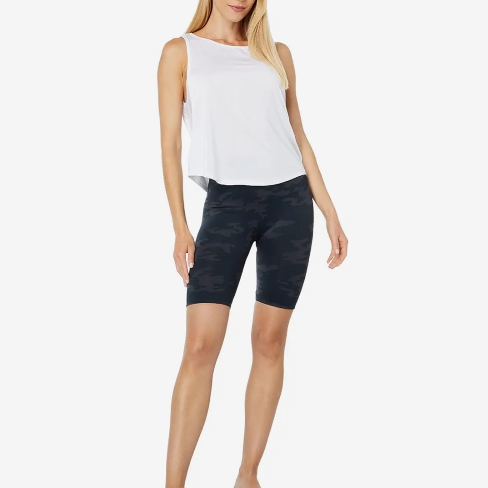 Spanx Look At Me Now Biker Shorts
